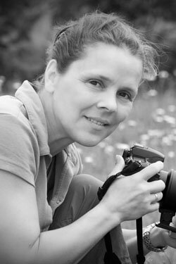 tl_files/fotodialoge/content/Profilbilder und Bilder der Referenten/Referentenbilder/martina-weise_sw.jpg tl_files/fotodialoge/content/Profilbilder und Bilder der Referenten/Referentenbilder/martina-weise_sw.jpg